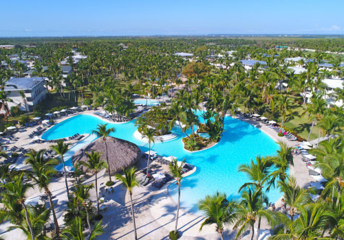 Hotel vs. Resort: Understanding the Differences